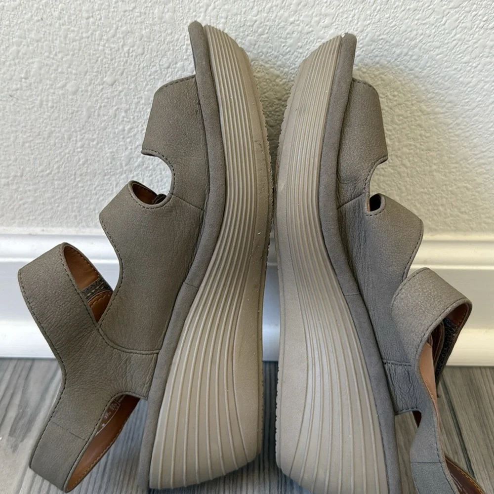 Clarks Women's Reedly Juno Sage Nubuck Wedge Sandals Size 7 - Picture 5 of 8